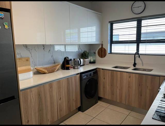 3 BEDROOM PROPERTY TO RENT IN SANDOWN